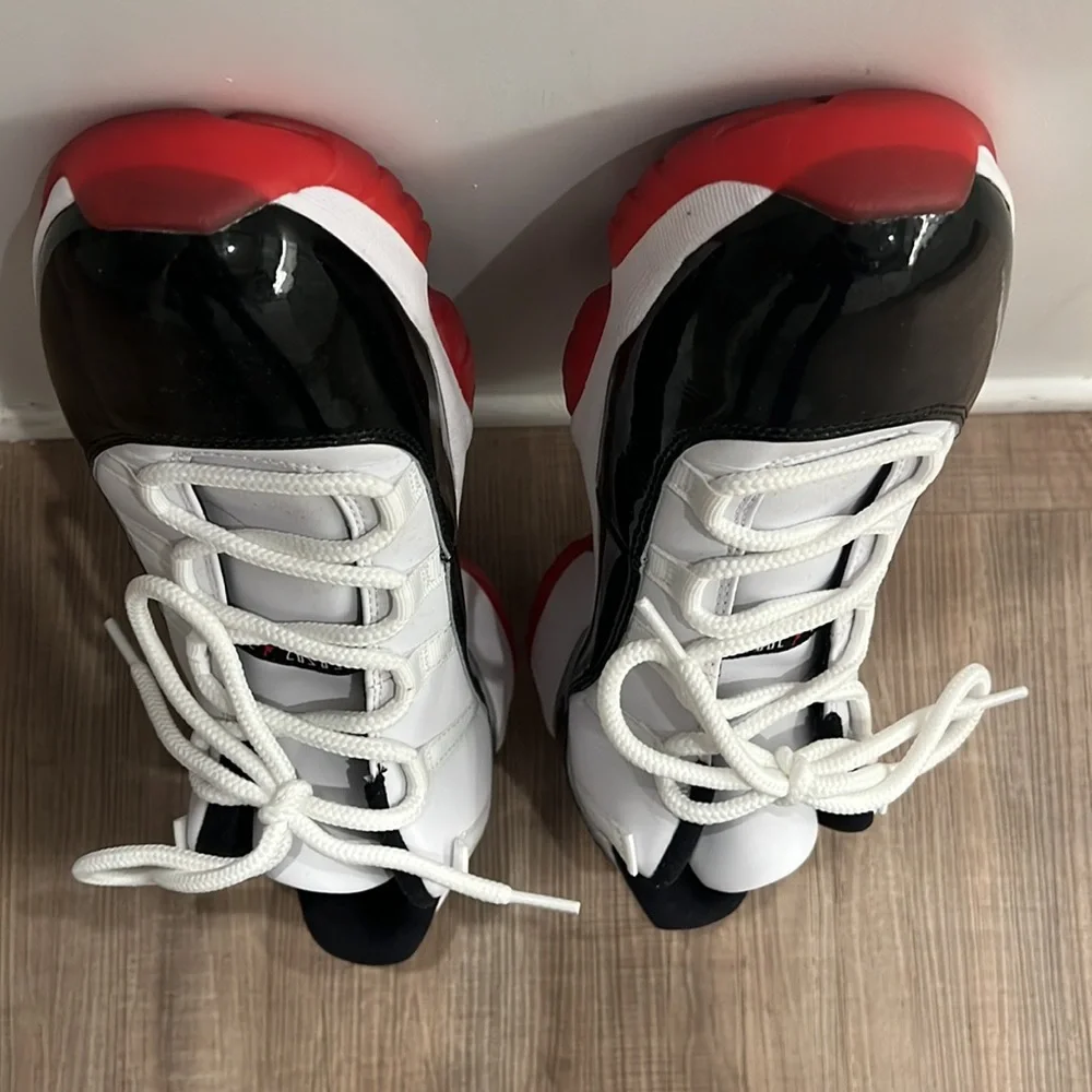 Jordan 11 Low Bred Size 13 - New - Picture 5 of 6